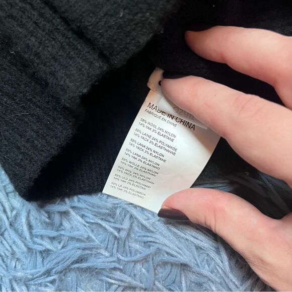 Club Monaco Black Wool Yak Bow Accent Beanie Hat - Picture 4 of 6